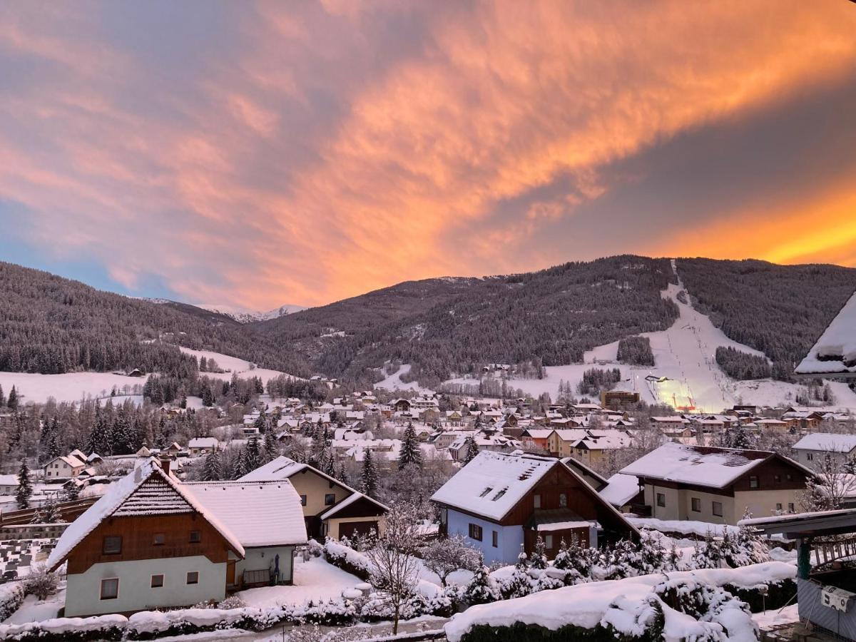 Haus Georgi Villa Sankt Lorenzen ob Murau Buitenkant foto